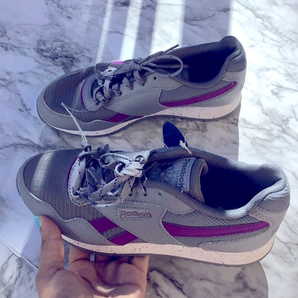Reebok women  Athletic‎ Shoes Gray Purple 1Y3001 Training  Low Top Orthol…